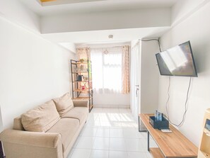 Deluxe Apartment | Living area - Simply 2Br At Jarrdin Cihampelas Apartment (Bandung)