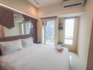 Interior - Simple And Restful Studio At Tanglin Supermall Mansion Apartment (Surabaya)