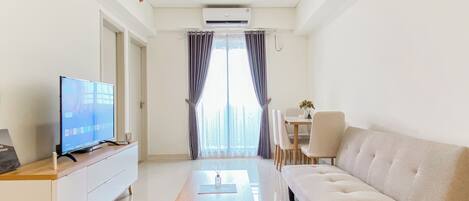 Deluxe Apartment | Living area