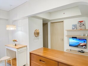 Interior - Well Furnished And Comfort 2Br Meikarta Apartment (Cikarang)