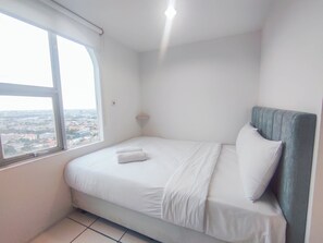 1 bedroom, desk, free WiFi - Minimalist And Comfortable Stay 1Br (No Kitchen) At The City Square Apartment (Surabaya)