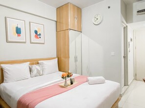 Estudio Deluxe | Escritorio y wifi gratis 