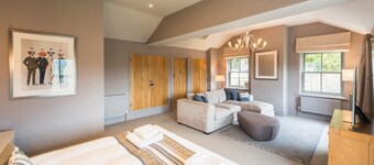 The Beeches - Luxury home in the Peak District
