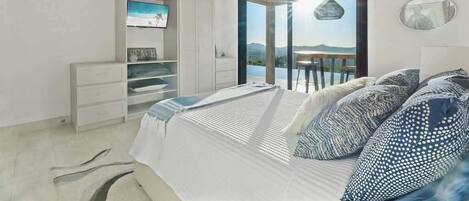 4 bedrooms, iron/ironing board, travel crib, WiFi