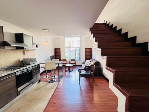 Suite Ejecutiva, 2 Personas, 1 Baño, Wiffi, 1 Parqueadero, Piscina, Gym,