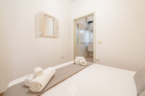 1 bedroom, iron/ironing board, WiFi, bed sheets - Nicola's Corner - Iglesias (Iglesias)
