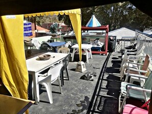 Outdoor dining - Valleycenterguesthouse  (Johannesburg)