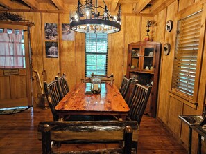 Dining - Life is a HOOT in the mountains of Suches (Suches)