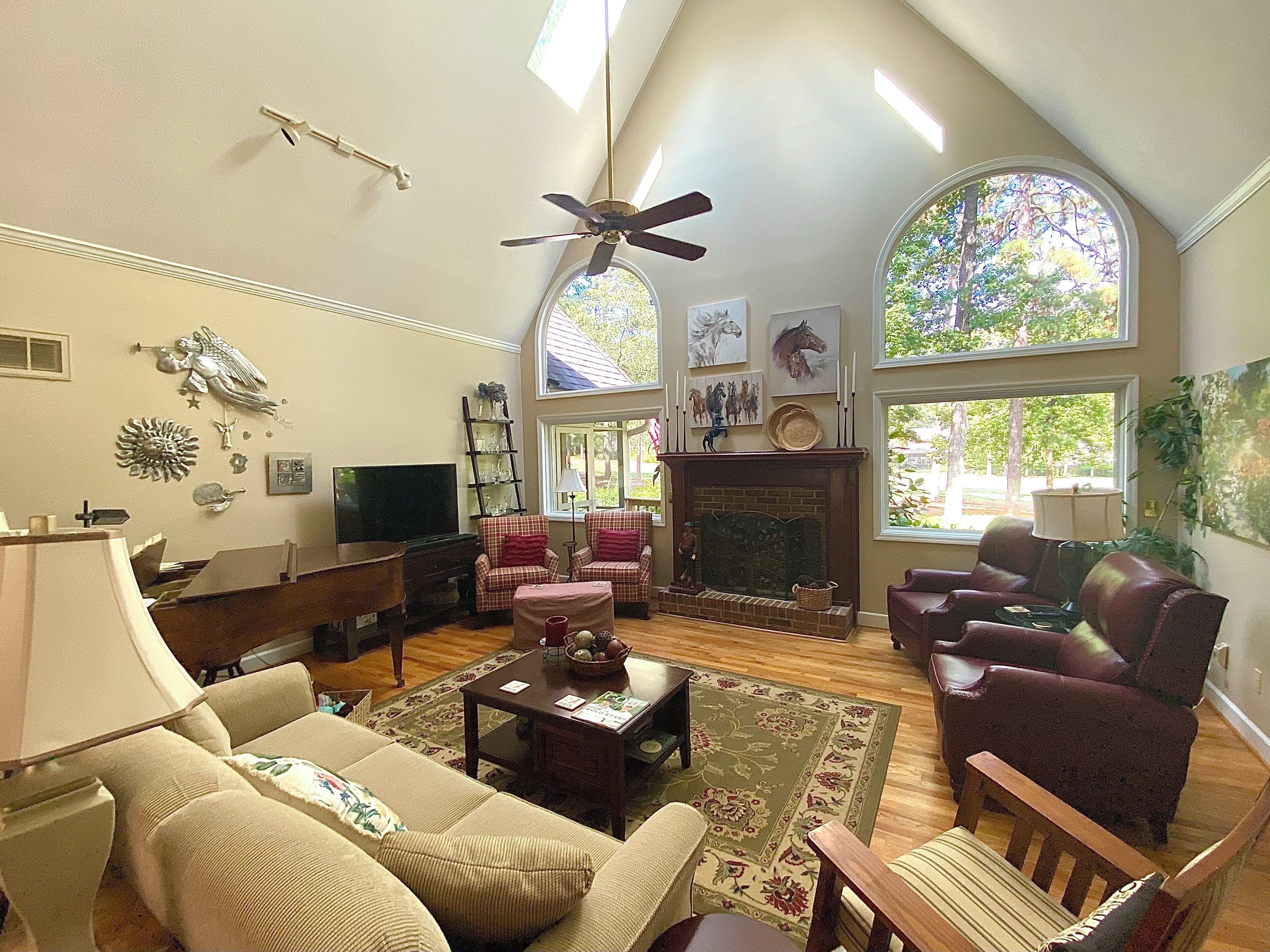 Smart TV, fireplace, printers