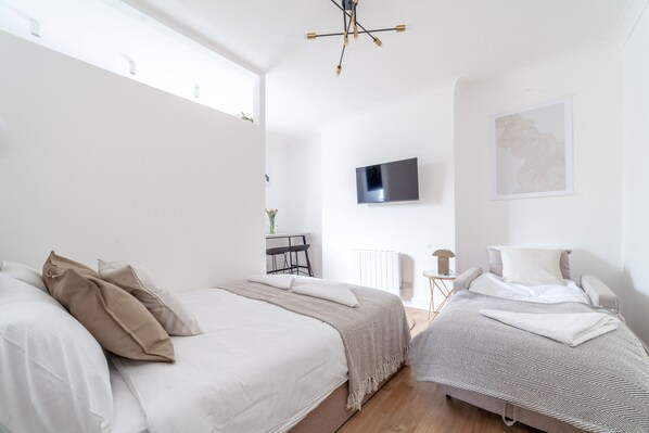 1 Schlafzimmer, Bügeleisen/Bügelbrett, Internetzugang, Bettwäsche