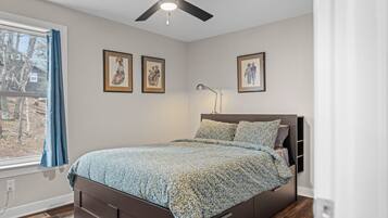 Desk, free WiFi, bed sheets