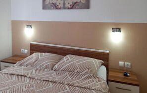 1 bedroom, free WiFi, bed sheets