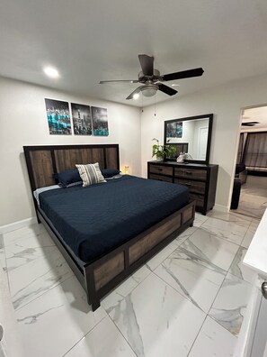 5 bedrooms, iron/ironing board, free WiFi, bed sheets