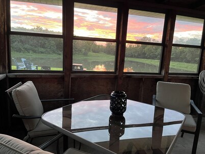 Retreat on the Creek: Home overlooking a backyard lake and the Auxvasse Creek