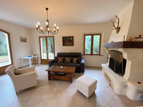 تلفزيون، مدفأة