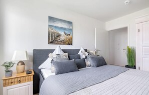 2 bedrooms, iron/ironing board, travel crib, free WiFi
