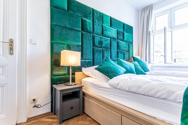1 bedroom, WiFi, bed sheets
