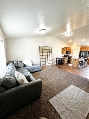 Smart TV, video games