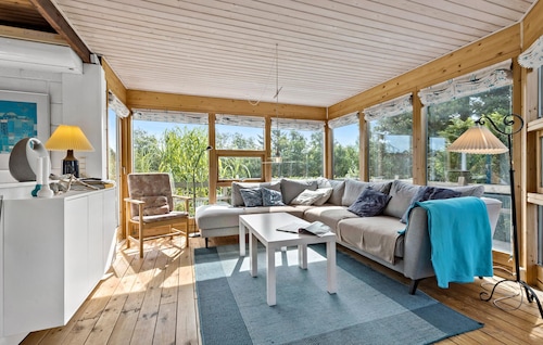 Amazing home in Ebeltoft with WiFi