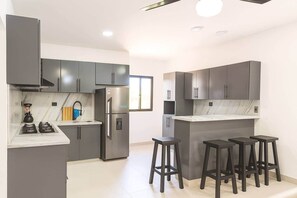 Fridge, microwave, oven, stovetop