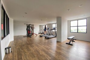 Fitness facility - Cozy Living Studio The Alton Apartment (Semarang)