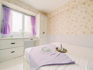 Deluxe Apartment | 2 bedrooms, desk, free WiFi - Comfort Living 2Br Apartment At Kebagusan City (Jakarta)