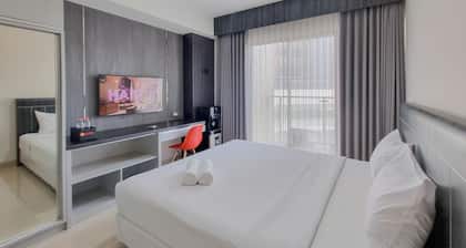 Homey And Scenic Studio At Patraland Amarta Apartment