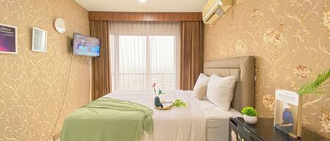 Estudio Deluxe | Escritorio y wifi gratis