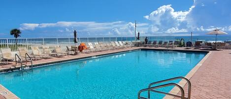 Outdoor pool, a heated pool