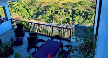 Vista Hermosa-Views above San Jose-20 mins to SJO