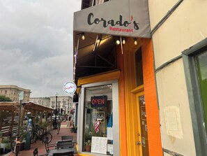 Exterior detail - Modern 1BEDROOM W/Free Parking ★ Pet Friendly ★ Close to Metro (Washington)