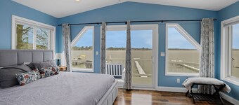 Devil's Lake Cove: Enjoy Stunning Sunsets and Lakeside Memories at Devil's Lake