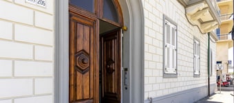 Bagni Pancaldi Sea View Apartment!