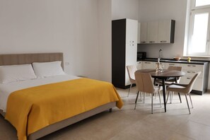 1  室のベッドルーム、アイロン / アイロン台、WiFi、ベッドシーツ