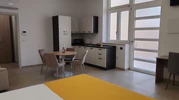 Bügeleisen/Bügelbrett, WLAN, Bettwäsche