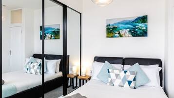 2 bedrooms, iron/ironing board, travel cot, WiFi