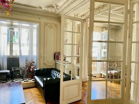 Haussmann Opera Penthouse130M2 Exclusive full 4floors Stone Balcony (4 bedrooms)