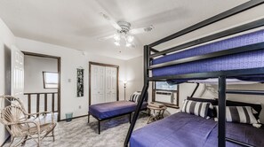 3 bedrooms, free WiFi, bed sheets