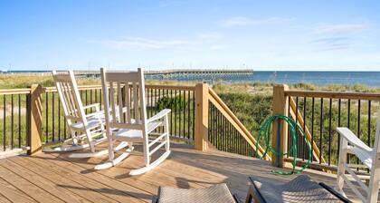 Amazing Views! Oceanfront next to Pier. 5 bed 5 bath. Sleeps 11. Family Friendly