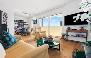 Fireplace - Cozy apartment in Olpenitz with sauna (Olpenitz)