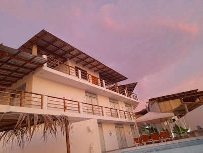 Hotel Frente al mar Ideal Para Disfrutar del sol y Descansar, con Wifi y AC