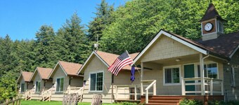 Siltcoos Station Retreats