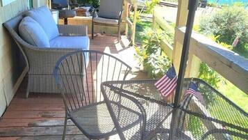 Cabin, 2 phòng ngủ, quang cảnh hồ, cạnh hồ | Hiên