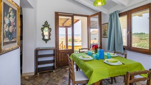 Dining - Casaletto Anticaluce by Interhome (Pastina)