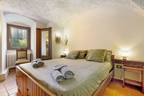 2 soverom, wi-fi (inkludert) og sengetøy