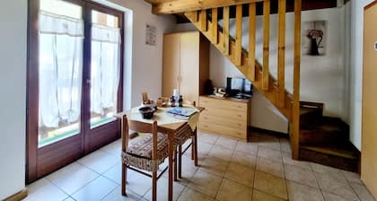 Caravan 'Adamello 4' with Mountain View, Balcony and Wi-Fi