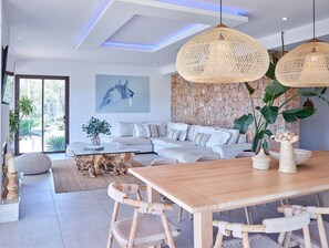 Interior - Villa 'Cas Hespero' with Sea View, Wi-Fi and Air Conditioning (Illes Balears)