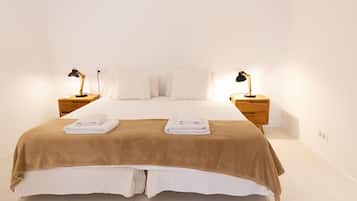 6 dormitorios, tabla de planchar con plancha, wifi gratis y ropa de cama