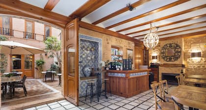 Inn 'Suite Junior' con terraza privada, Wi-Fi y aire acondicionado