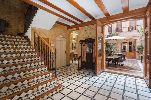 Inn 'Suite Junior' with Private Terrace, Wi-Fi and Air Conditioning